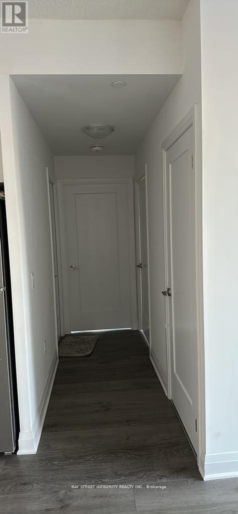 Building Photo - 3220 Sheppard Ave E