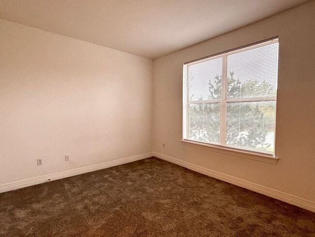 Building Photo - 9059 E Panorama Cir