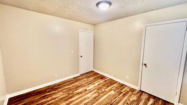 Building Photo - 1314 Tulip Grove Rd