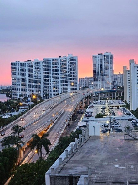 Building Photo - 19201 Collins Ave