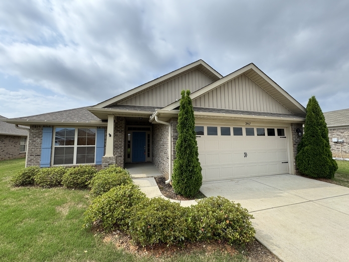 Primary Photo - 2467 Bell Manor Dr SW