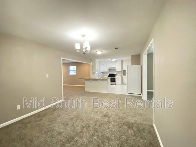 Foto del edificio - 7502 Lancaster Rd