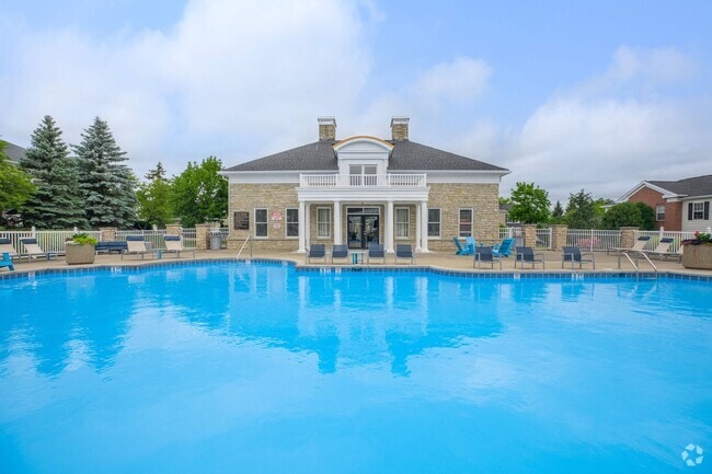 Building Photo - The Residence at Barrington