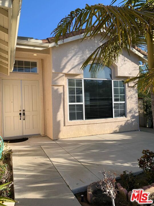 Building Photo - 4950 Overlook Dr