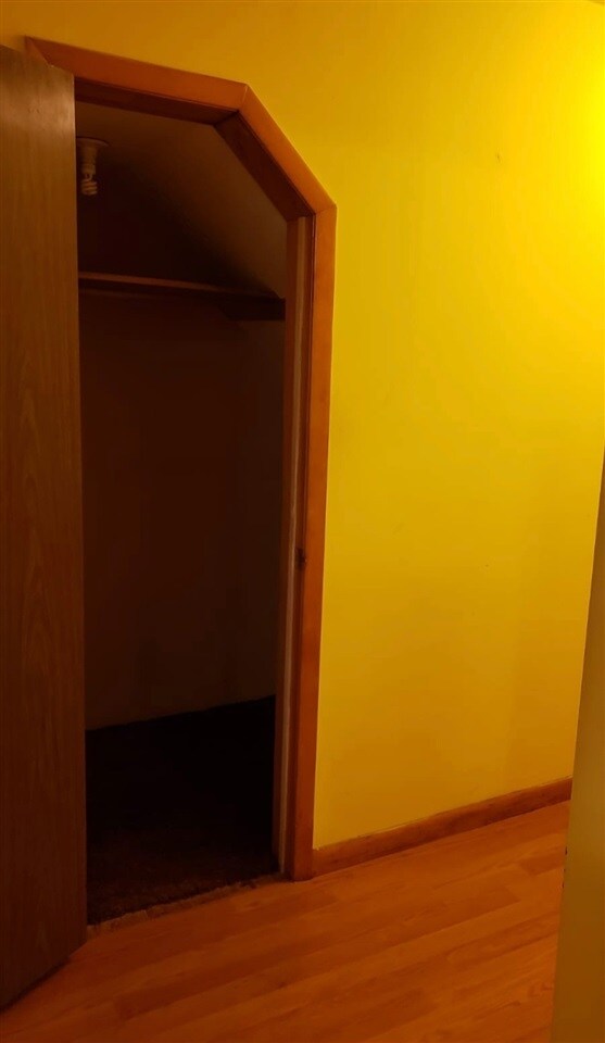 Building Photo - 37 E 49th St