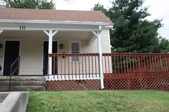 Building Photo - 221 E 10th St