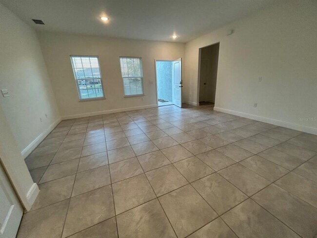 Foto del edificio - 16100 SW 35th Court Rd