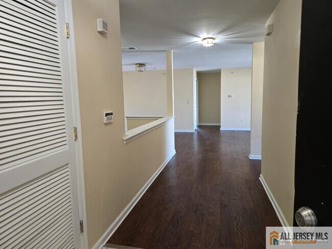 Foto del edificio - 1338 Fernwood Ct