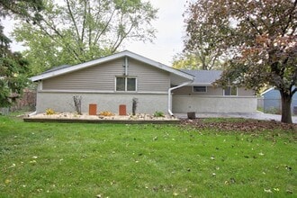 Building Photo - 153 W Briarcliff Rd