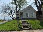 Foto principal - 1740 E Market St