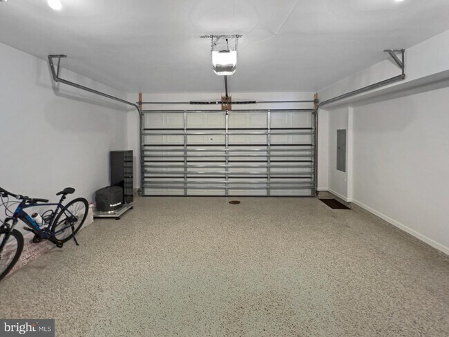 Building Photo - 13250 Woodland Pond Pl
