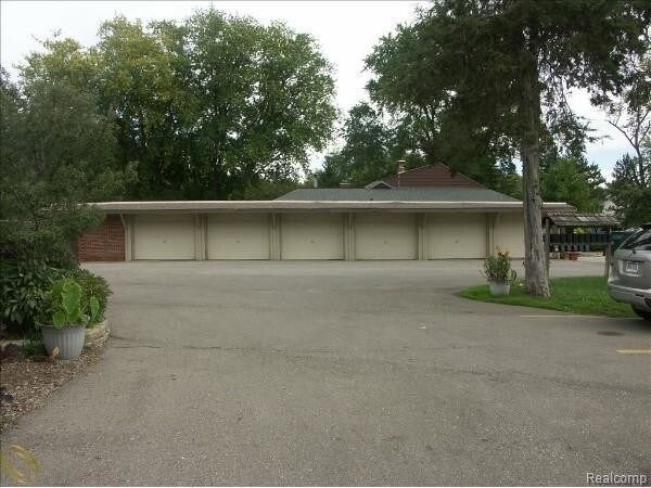 Building Photo - 2720 Dixie Hwy