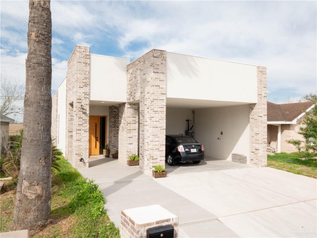 Foto principal - 2041 Lake View Dr