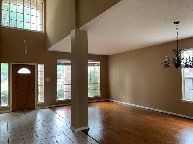 Building Photo - 20703 Riviere Ln