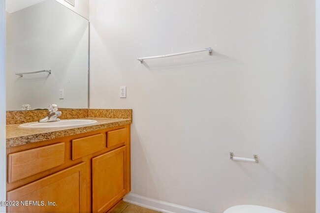 Building Photo - 213 Leese Dr