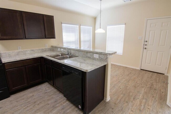 Foto del edificio - 25758 Hazy Elm Ln