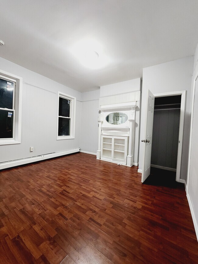 Unit 2 - 100 Wilkinson Ave