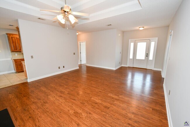 Building Photo - 104 Newport Avenue