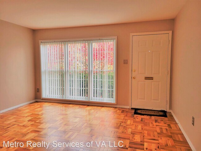 Foto del edificio - 3 br, 2.5 bath House - 5900 Patterson Ave #21