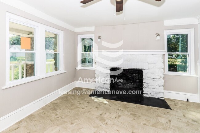 Foto del edificio - 870 Lynhaven Ave