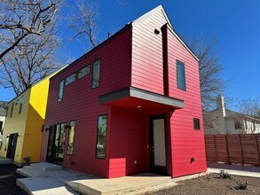 Building Photo - 1131 Walton Ln