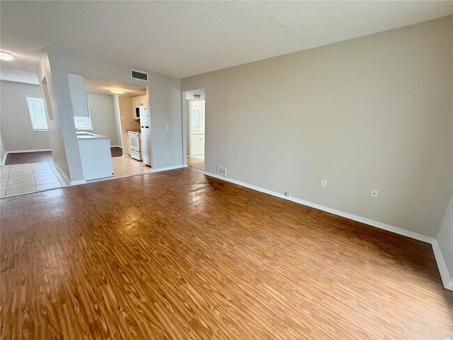 Foto del edificio - 5310 26th St W
