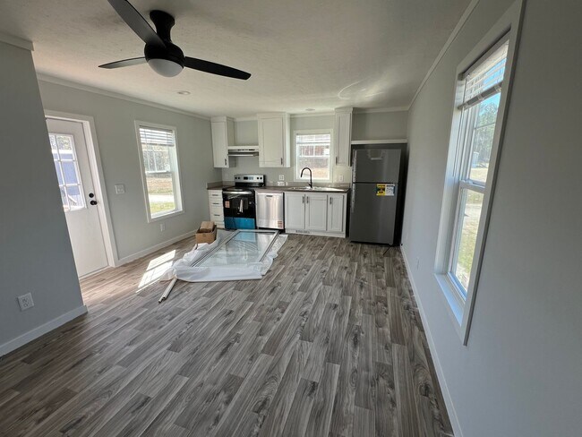 Foto del edificio - 1 Bedroom 1 Bath 2026 Mobile Home For Rent