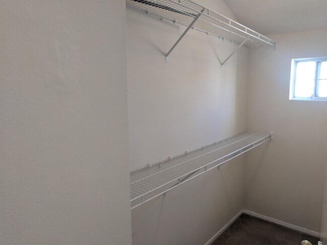 Building Photo - 616 Atherton Pl