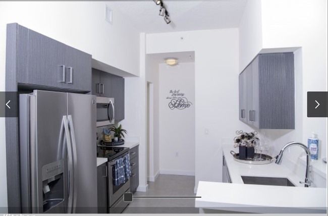 Foto del edificio - 629 NW 2nd St