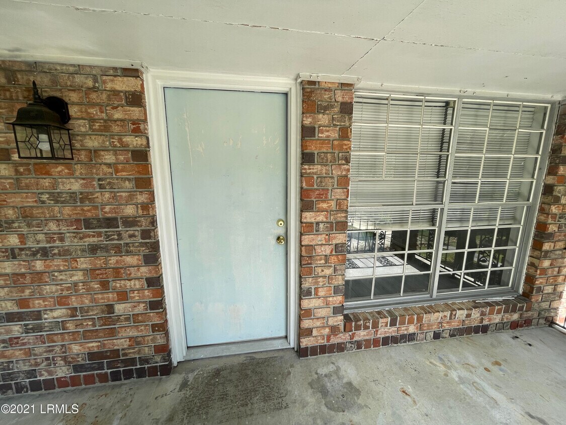 2205 Southside Blvd Unit 13d, Port Royal, SC 29935 Condo for Rent in Port Royal, SC