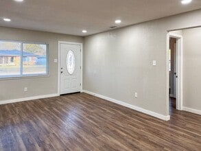 Building Photo - 58342 W 11th St