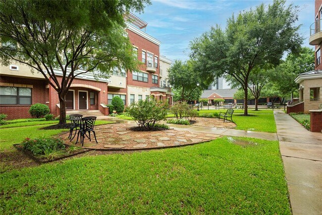 Foto del edificio - 1207 Beaconsfield Lane