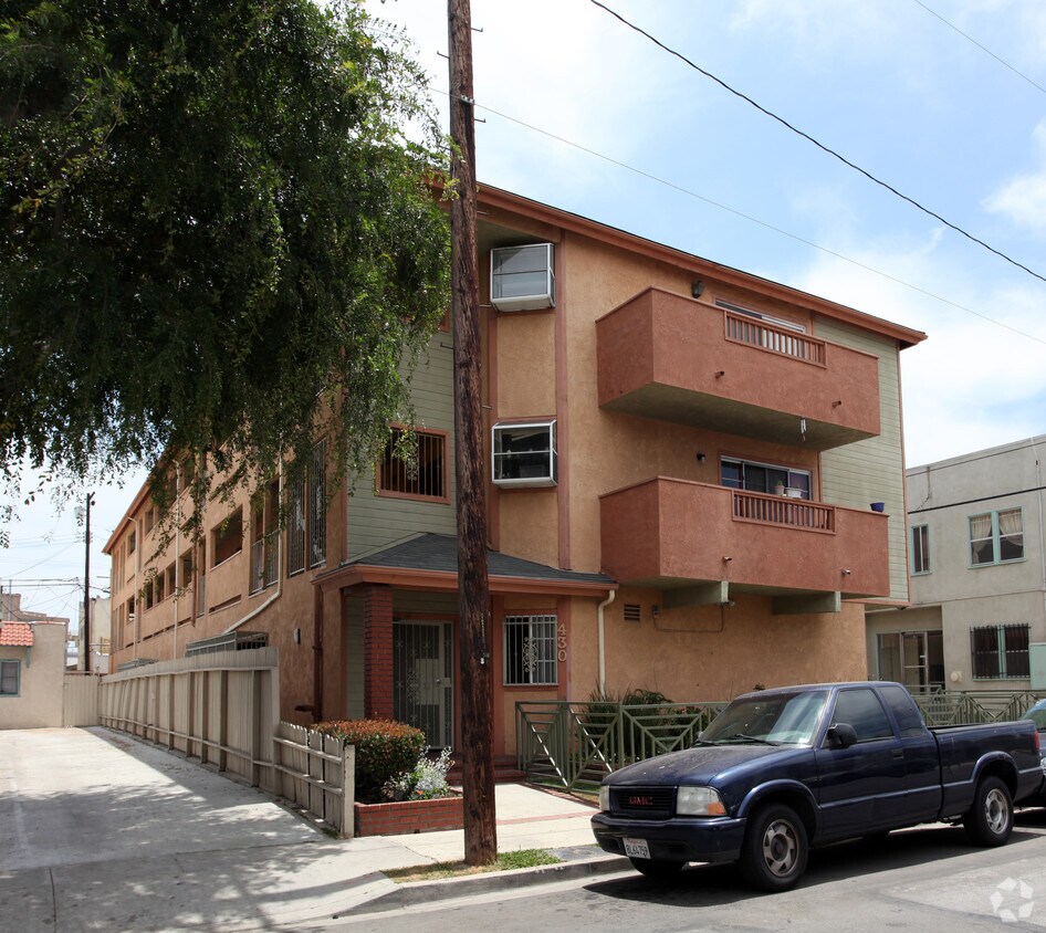 Foto del edificio - 430 Gaviota Ave