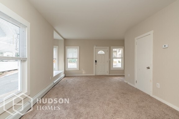 Building Photo - NOW AVAILABLE! - 25 Morris Ave Unit 1, Mou...