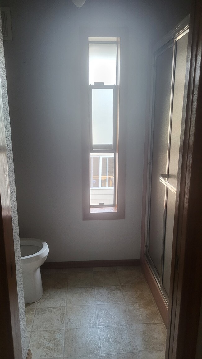 Foto del edificio - 3827 Nassau Ave NE