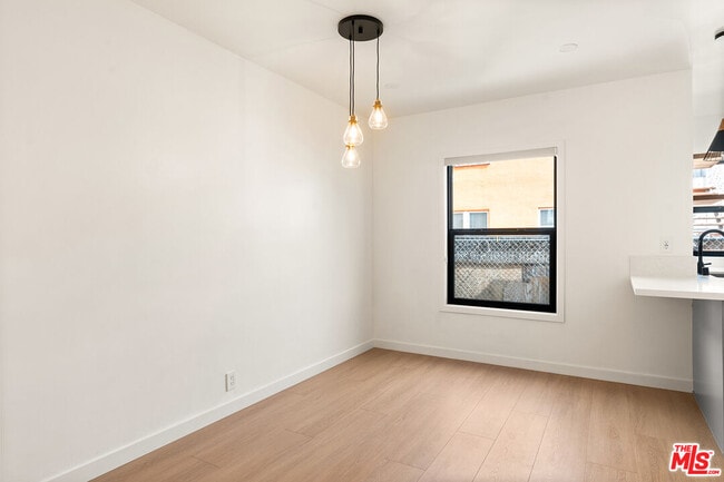 Building Photo - 1616 Hauser Blvd