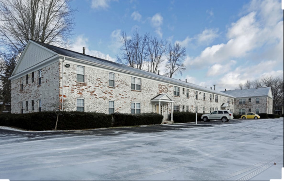 Primary Photo - 5321 Main St