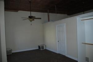 Building Photo - 145 Main St