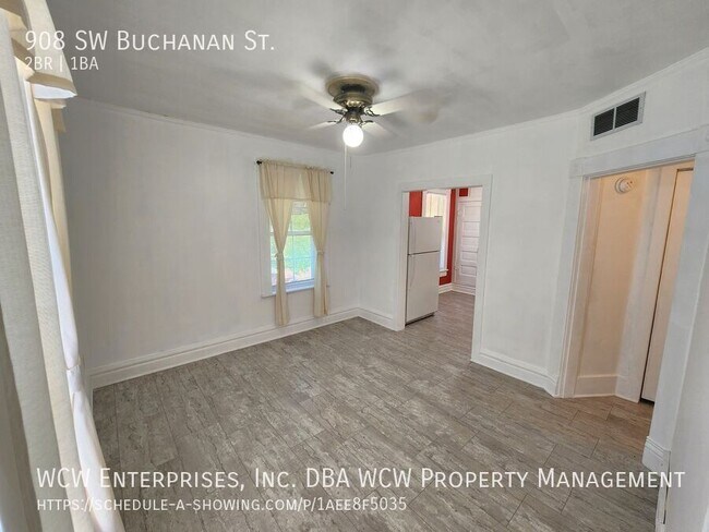 Foto del edificio - 908 SW Buchanan St