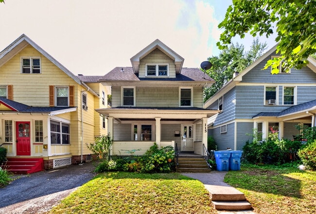 Building Photo - 115 Vermont St