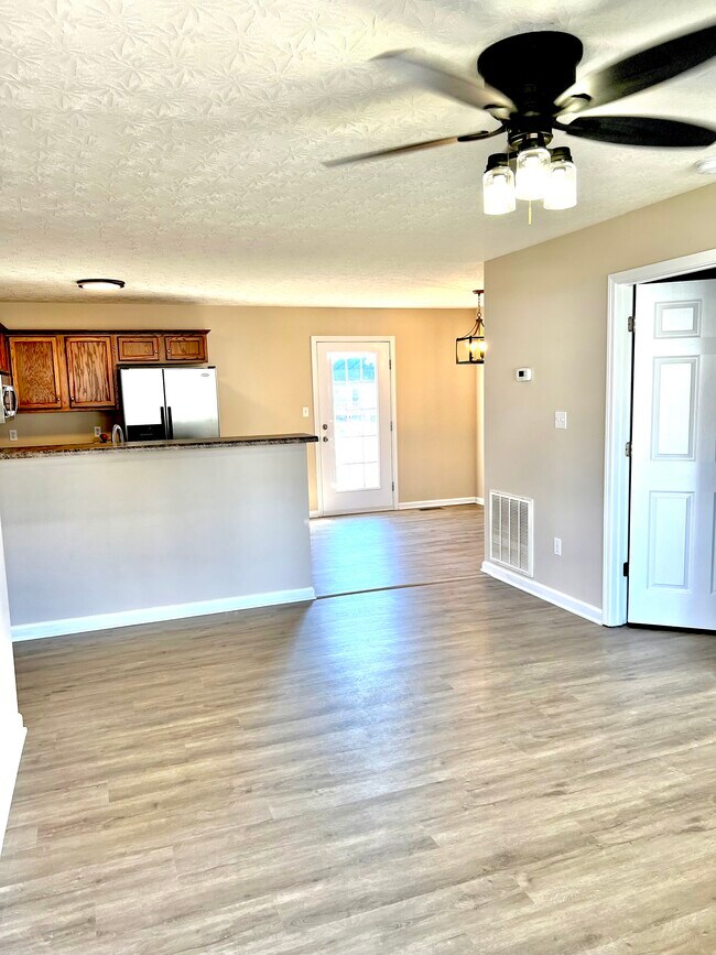 Building Photo - 199 Pirates Cove Ln