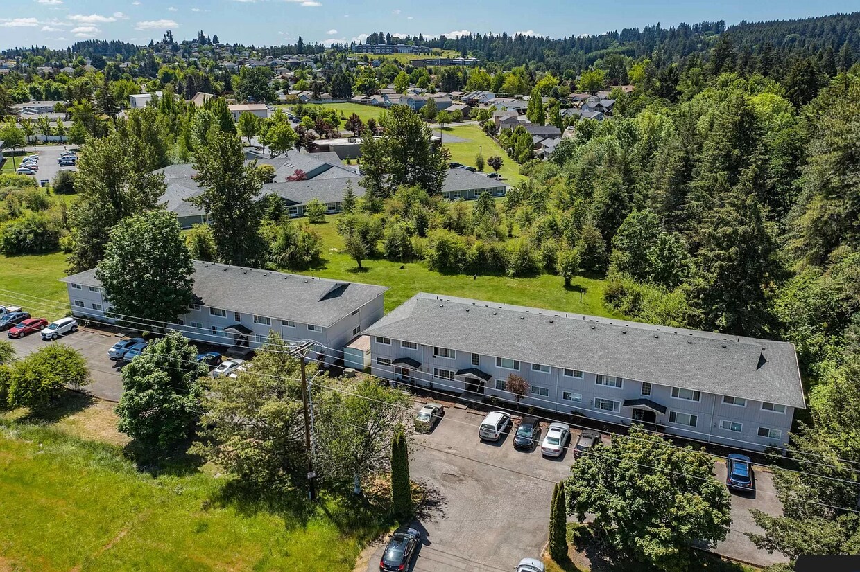 Foto principal - 1 bedroom/1 bathroom apartment - West Salem