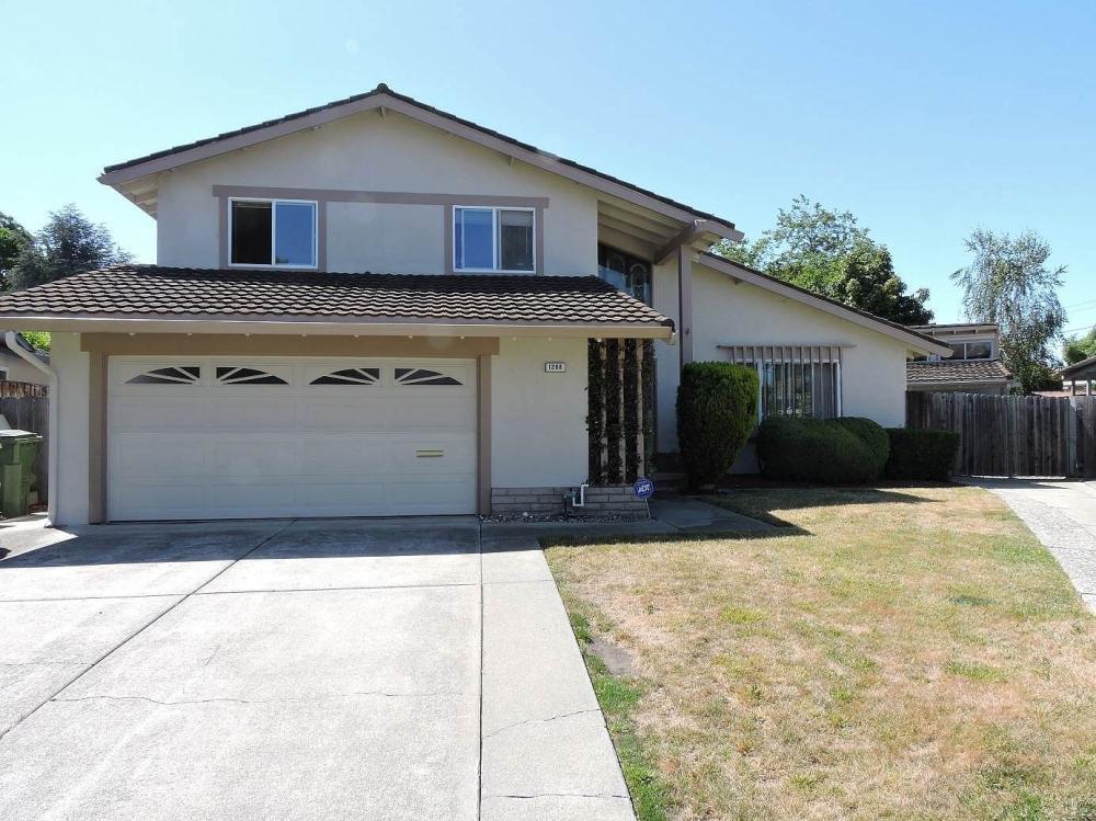 Foto principal - 4 bedroom in Fremont CA 94539