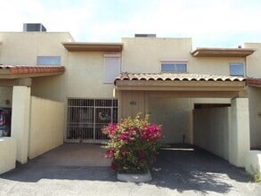 Building Photo - 951 N Camino Seco