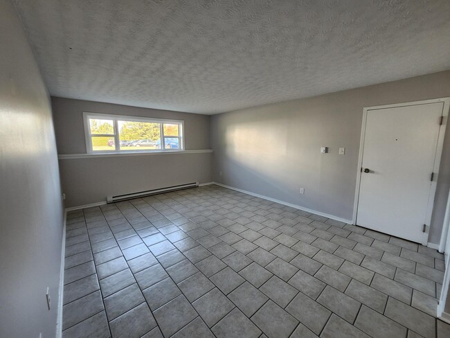Building Photo - 2 Arena Ln