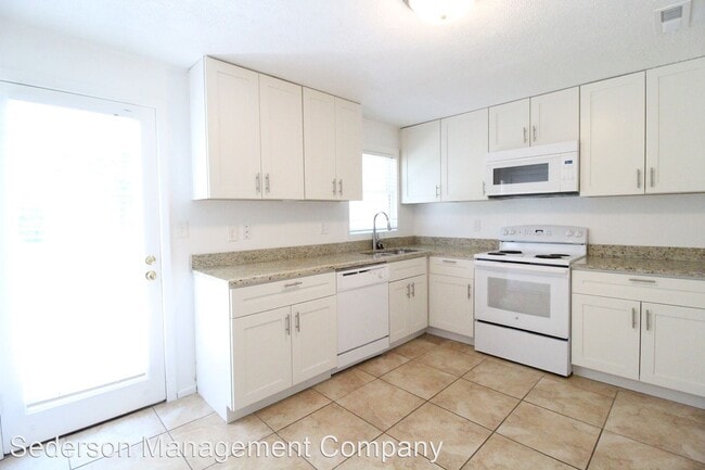 Building Photo - 2 br, 1 bath House - 7729 CONSER