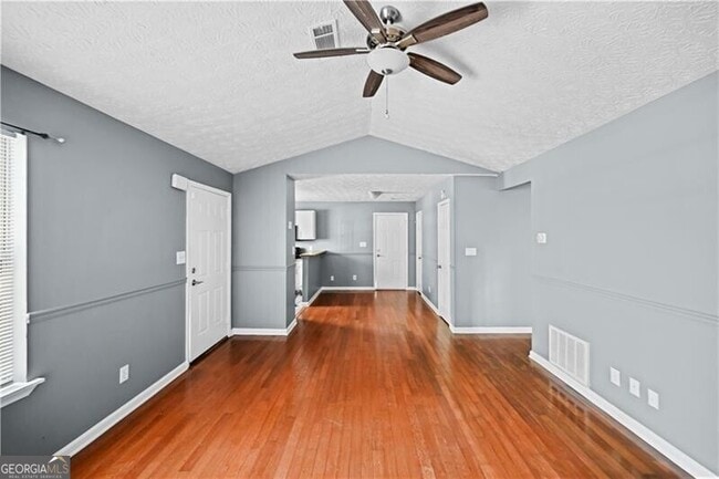 Building Photo - 408 Birch St