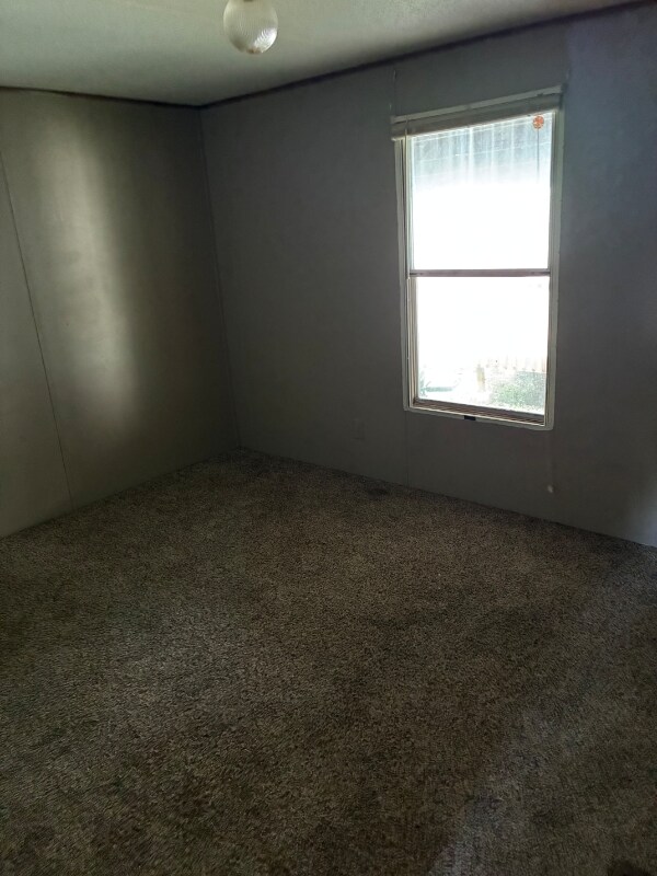 Foto del edificio - 2710 N Farm Rd 137
