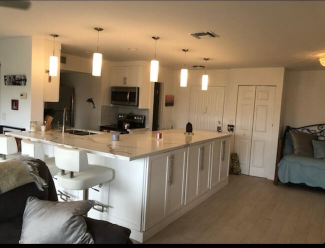 Foto del edificio - 330 Ave