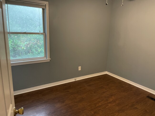 Bedroom 1 - 1733 N Meridian Rd
